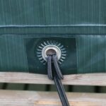 Detail van ultrasoon gelast oog met RVS ring – stevige bevestiging van Xstrong Pro 200 afdekzeil voor aardappelkisten